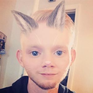 Meet your Posher, Levi